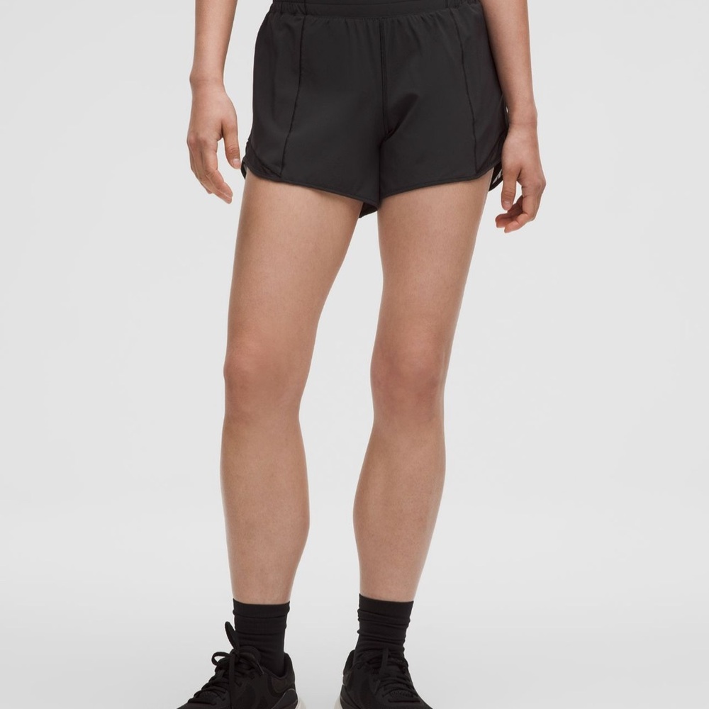 lululemon athletica hotty hot 4” Shorts